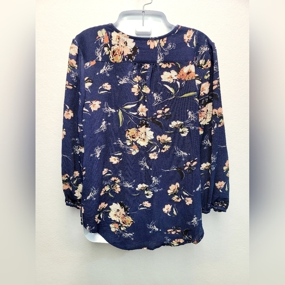 FUN 2 FUN KENMORE Women's Size Small Split V-neck Pullover 3/4 Sleeve - Picture 4 of 9